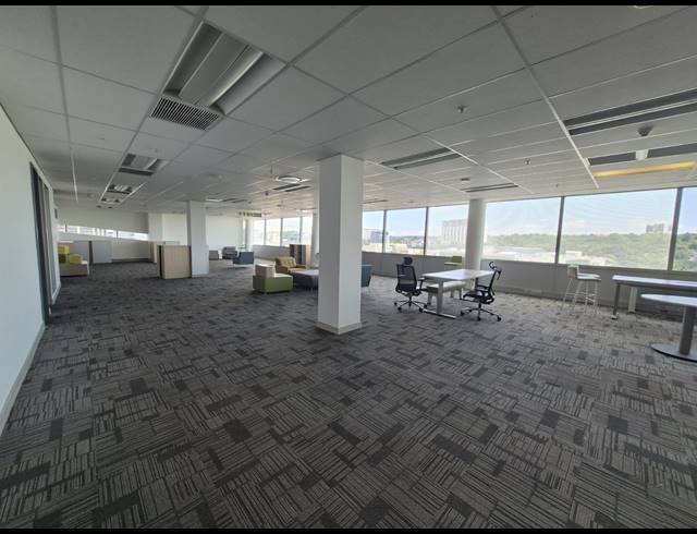 1,599M² OFFICE TO LET IN SANDTON CENTRAL